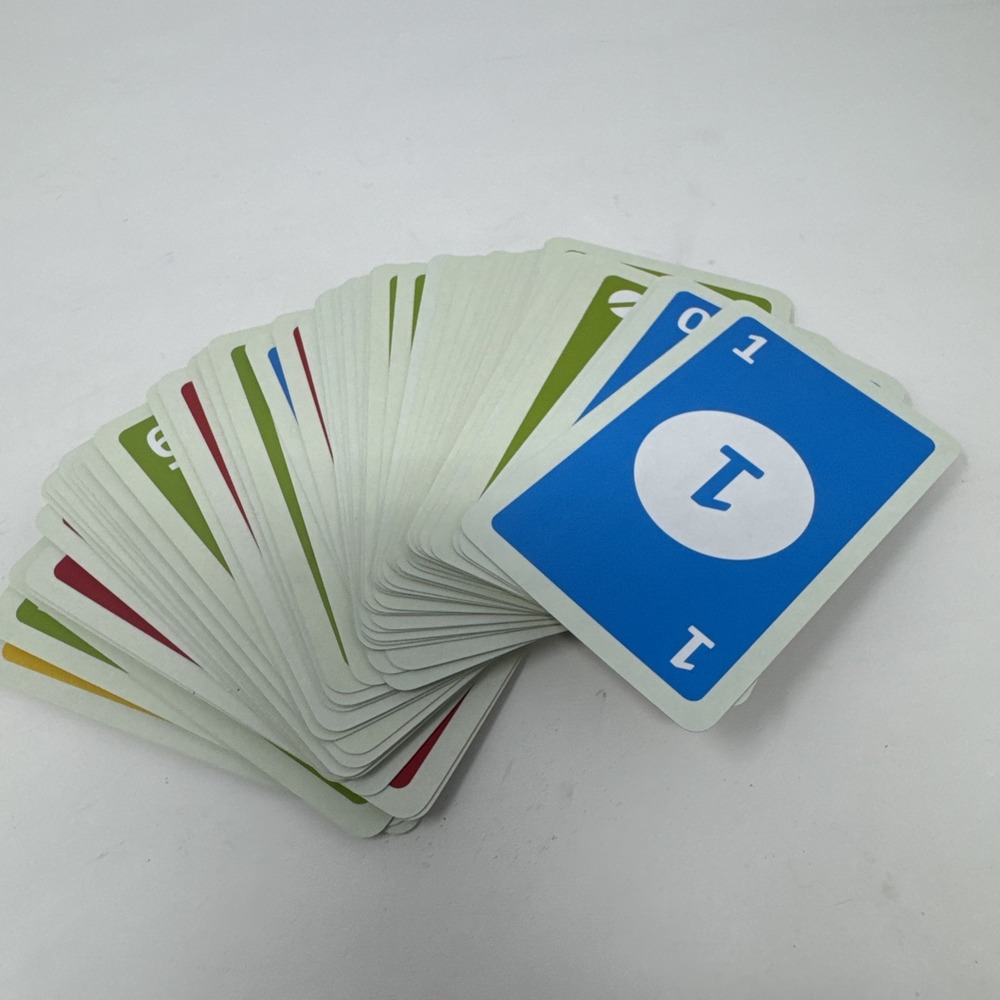 UNO‎ Mod Red Case Card Game with Plastic Slide Case Mattel 2009 W/Instructions - Picture 3 of 4
